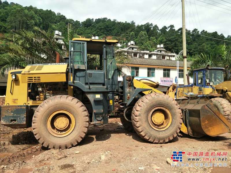 云南出售转让二手3156小时2010年福田雷沃FL955F装载机