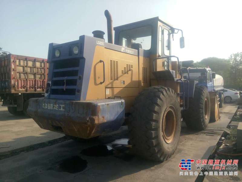 山西出售转让二手2700小时2008年龙工LG855装载机