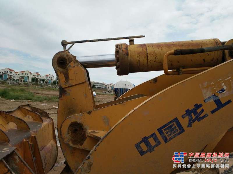 内蒙古出售转让二手8000小时2009年龙工LG855装载机
