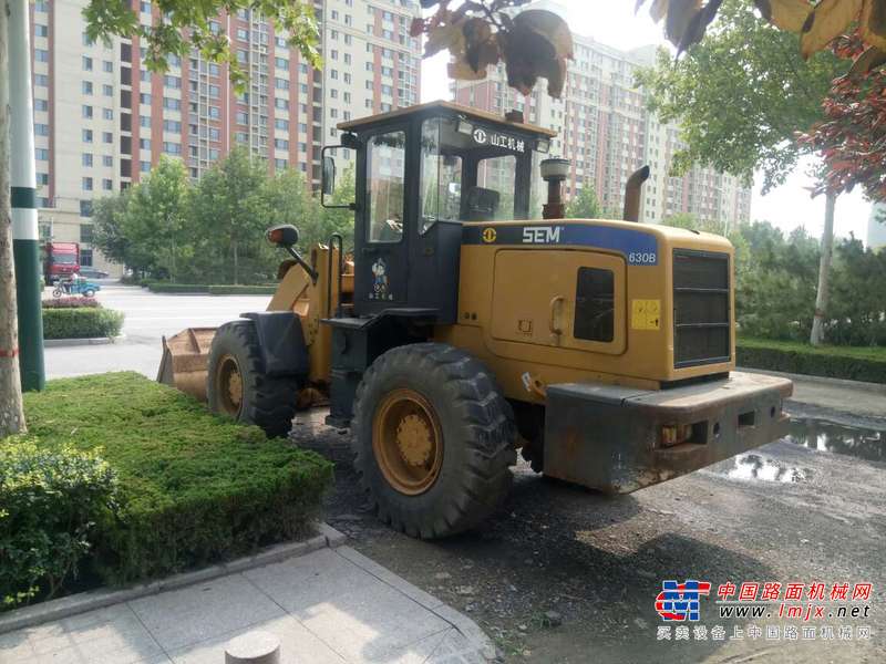 山东出售转让二手2300小时2011年山工SEM630B装载机