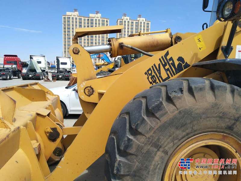 甘肃出售转让二手2000小时2013年山工SEM650装载机