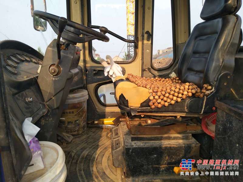 山东出售转让二手3000小时2009年龙工LG853装载机