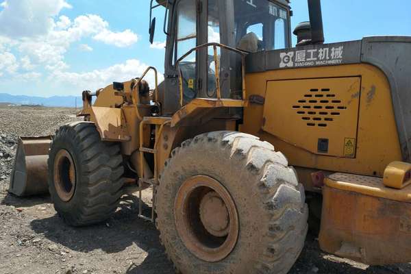 内蒙古出售转让二手8000小时2009年厦工XG953装载机