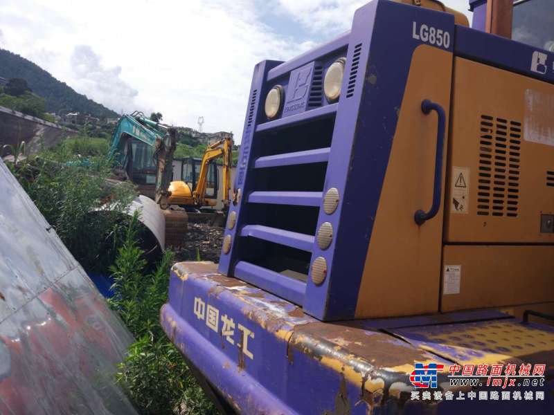 云南出售转让二手3000小时2012年龙工LG850装载机