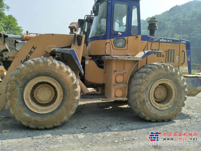 贵州出售转让二手5100小时2009年龙工LG850装载机