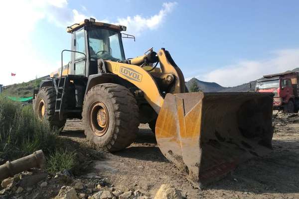 山西出售转让二手6800小时2010年福田雷沃FL955E装载机