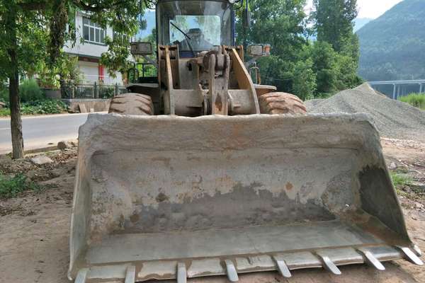 四川出售转让二手4200小时2011年龙工LG855装载机