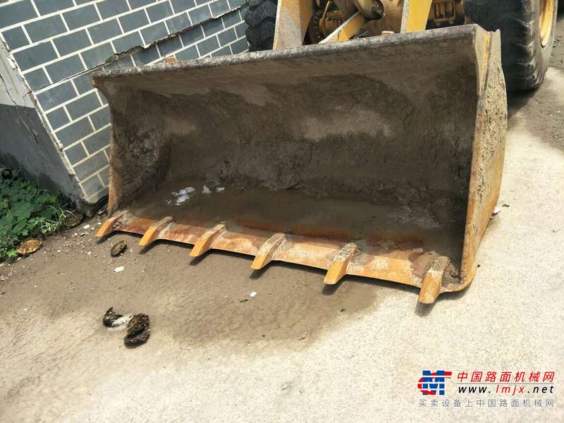 河北出售转让二手8000小时2011年徐工LW300F装载机