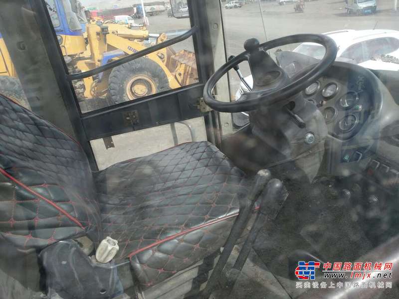 宁夏出售转让二手6000小时2011年龙工LG855B装载机