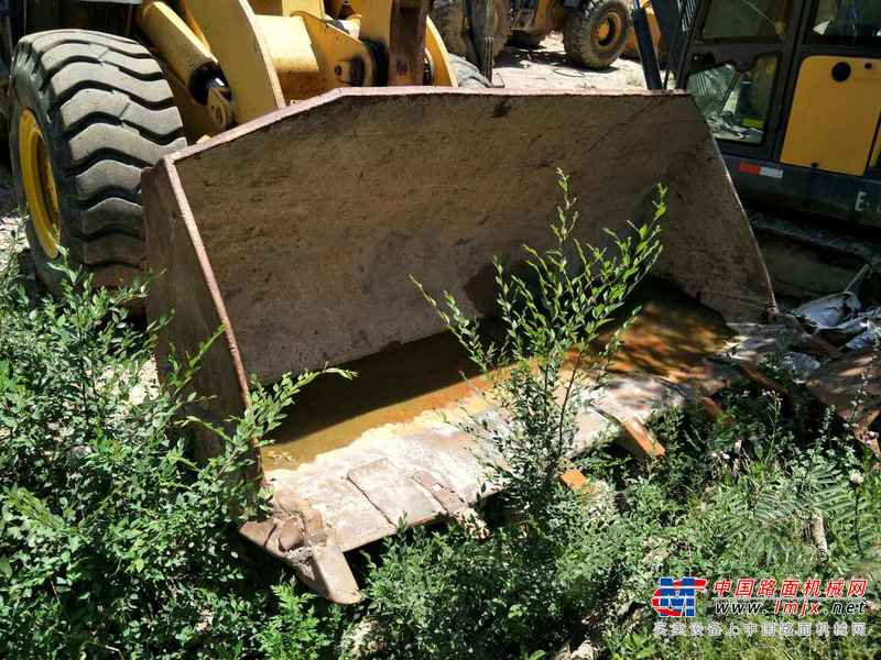 甘肃出售转让二手16000小时2005年山工ZL50F装载机