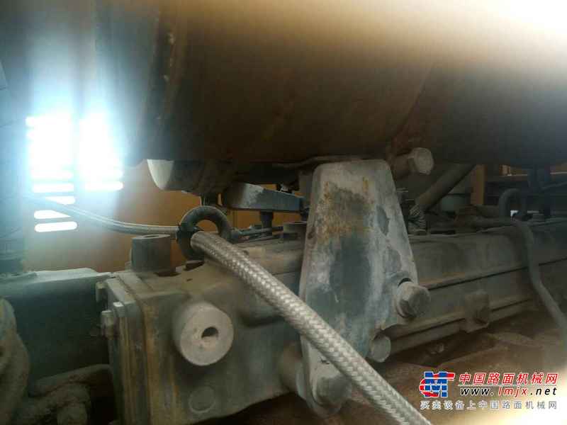 贵州出售转让二手4000小时2014年龙工LG833B装载机