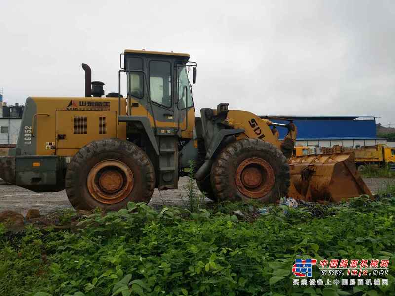 江西出售转让二手5000小时2011年临工LG952装载机