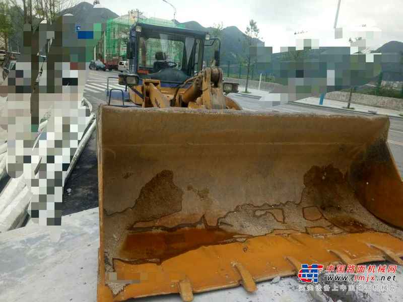 贵州出售转让二手9000小时2009年龙工LG853装载机