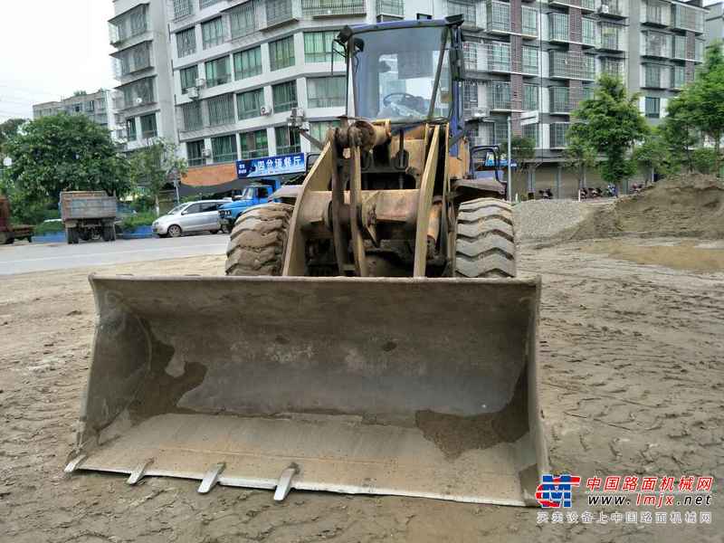 四川出售转让二手6800小时2008年龙工LG833装载机