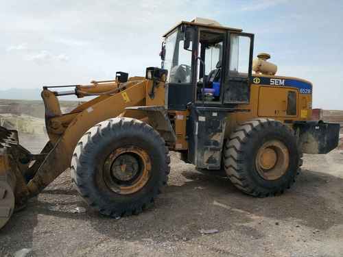 内蒙古出售转让二手5500小时2012年山工SEM650B装载机