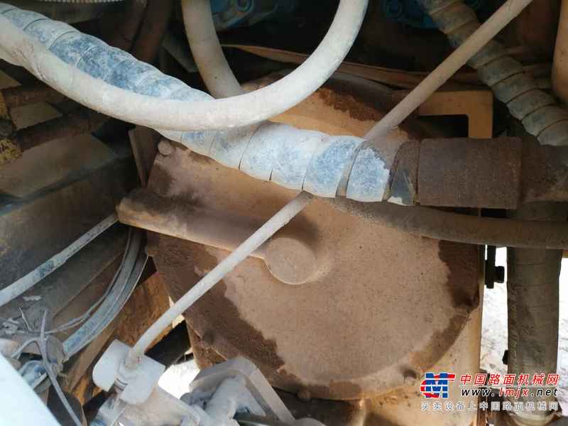 云南出售转让二手4216小时2012年龙工LG853D装载机