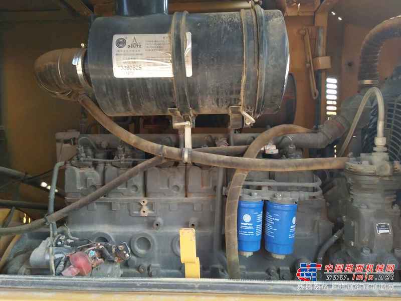 河南出售转让二手800小时2015年龙工LG833B装载机
