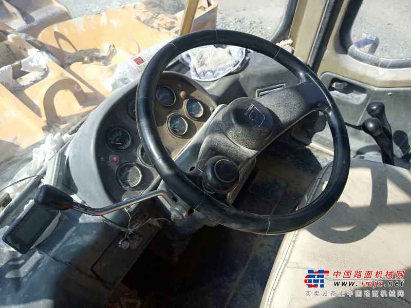 贵州出售转让二手9000小时2009年龙工LG853装载机