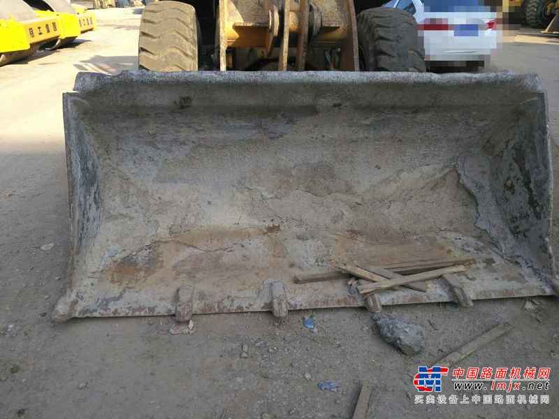 云南出售转让二手8695小时2011年龙工LG833装载机