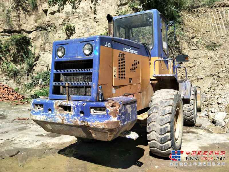 云南出售转让二手8566小时2008年龙工LG833装载机