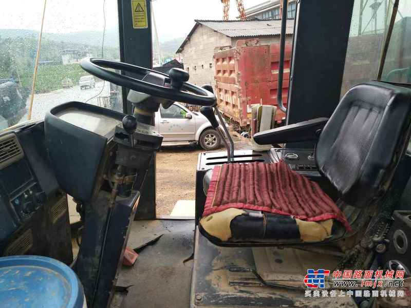 云南出售转让二手7500小时2009年柳工CLG855装载机
