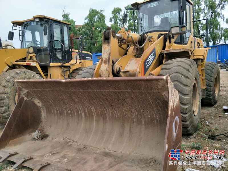 云南出售转让二手4526小时2011年福田雷沃FL956F装载机