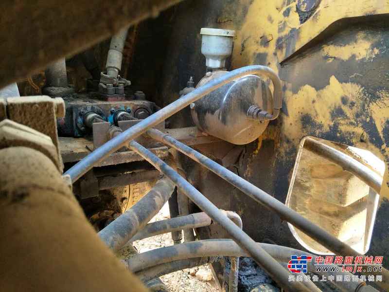 云南出售转让二手8563小时2010年龙工LG855装载机