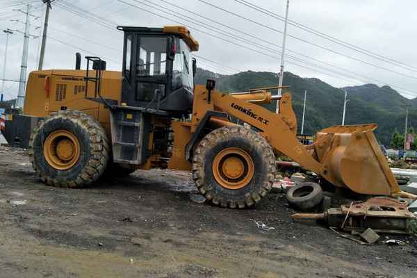 贵州出售转让二手400小时2016年龙工LG855D装载机