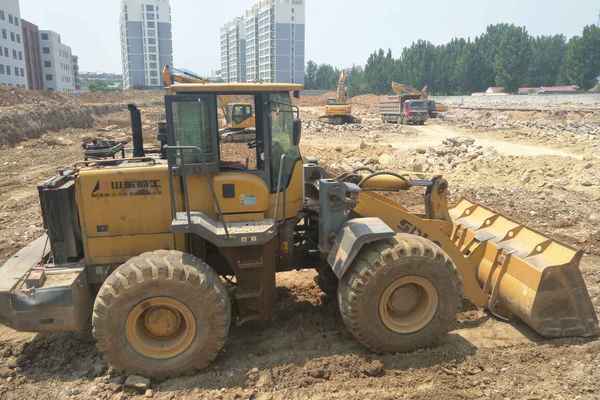 山东出售转让二手4000小时2011年临工LG953装载机
