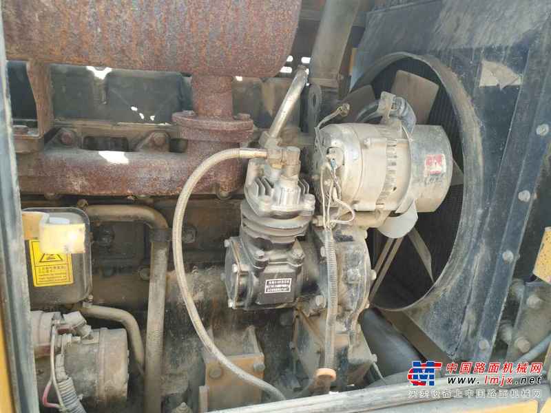 北京出售转让二手4600小时2011年龙工CLG820装载机