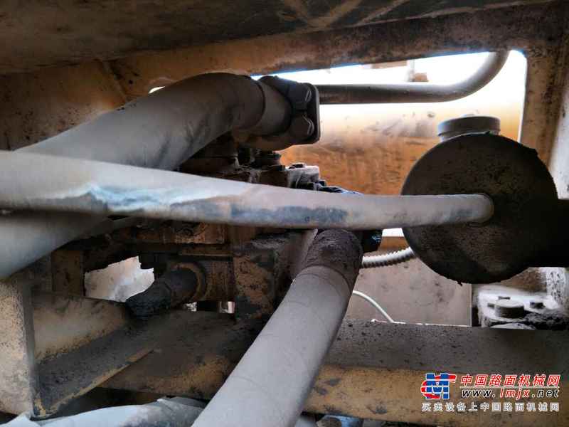 云南出售转让二手9856小时2004年柳工CLG852装载机