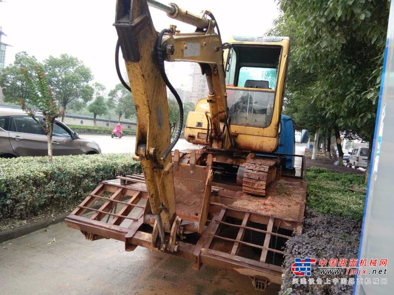江西出售转让二手13532小时2006年玉柴YC35挖掘机