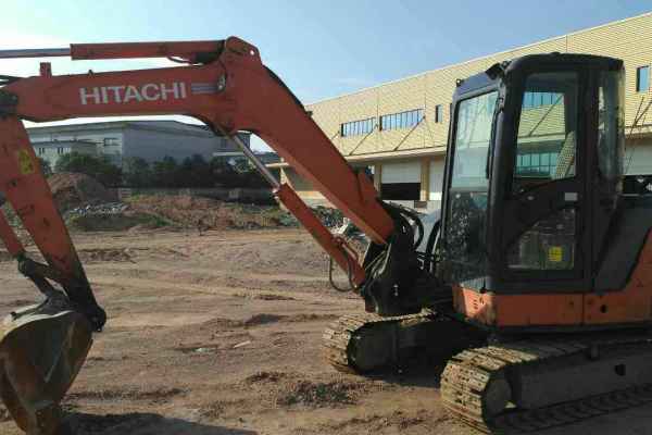 江西出售转让二手14000小时2006年日立ZX65USB挖掘机