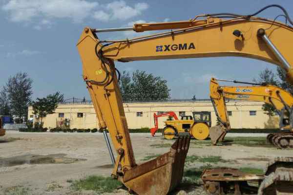 山西出售转让二手5000小时2012年徐工XE215D挖掘机
