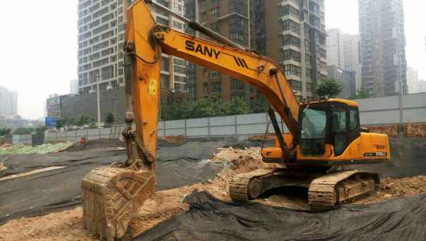 陕西出售转让二手5400小时2012年三一重工SY215C挖掘机