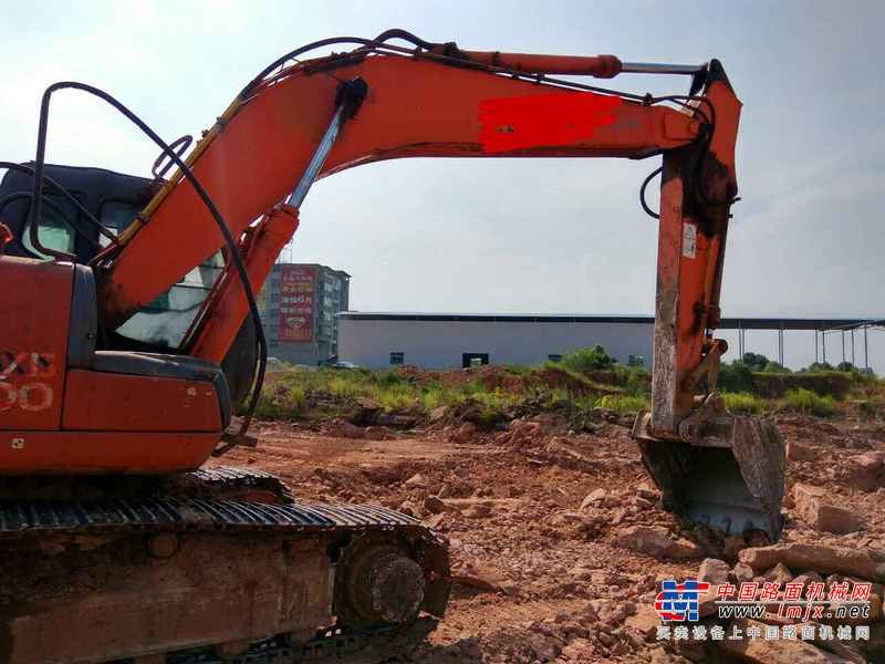 江西出售转让二手25000小时2003年日立ZX200挖掘机