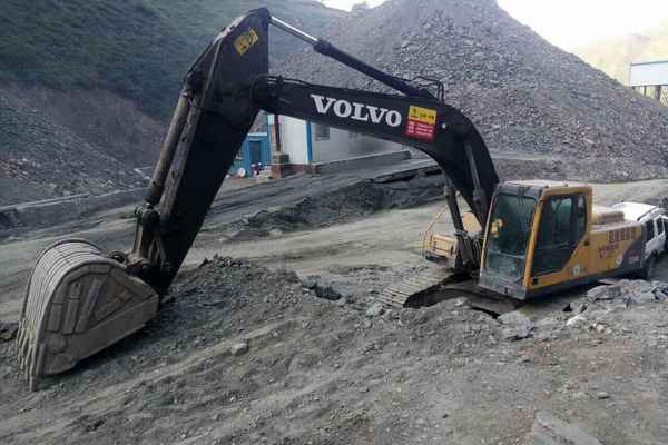山西出售转让二手2400小时2013年沃尔沃EC240BLC挖掘机