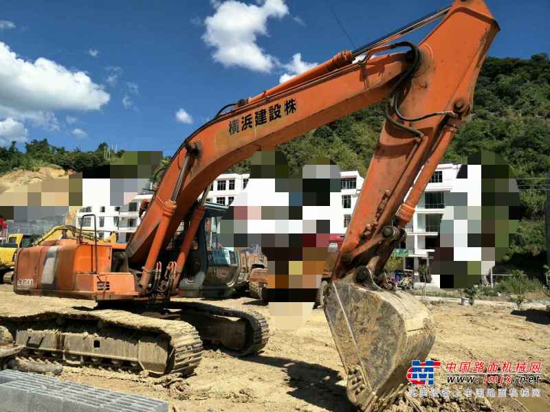 贵州出售转让二手15000小时2006年日立EX200挖掘机