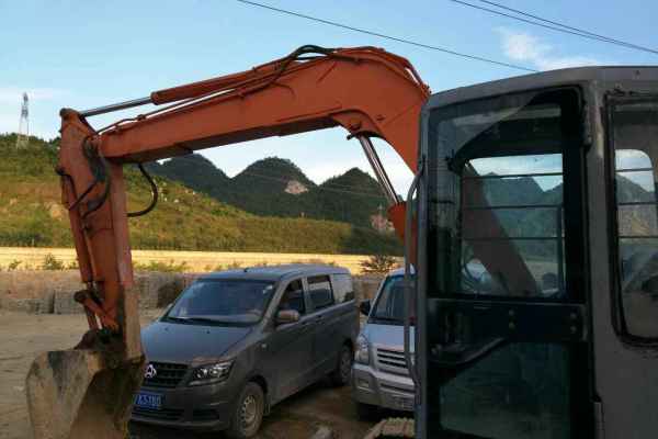 贵州出售转让二手19454小时2006年日立EX75US挖掘机