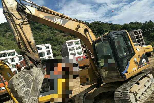 贵州出售转让二手10000小时2002年卡特彼勒311CU挖掘机