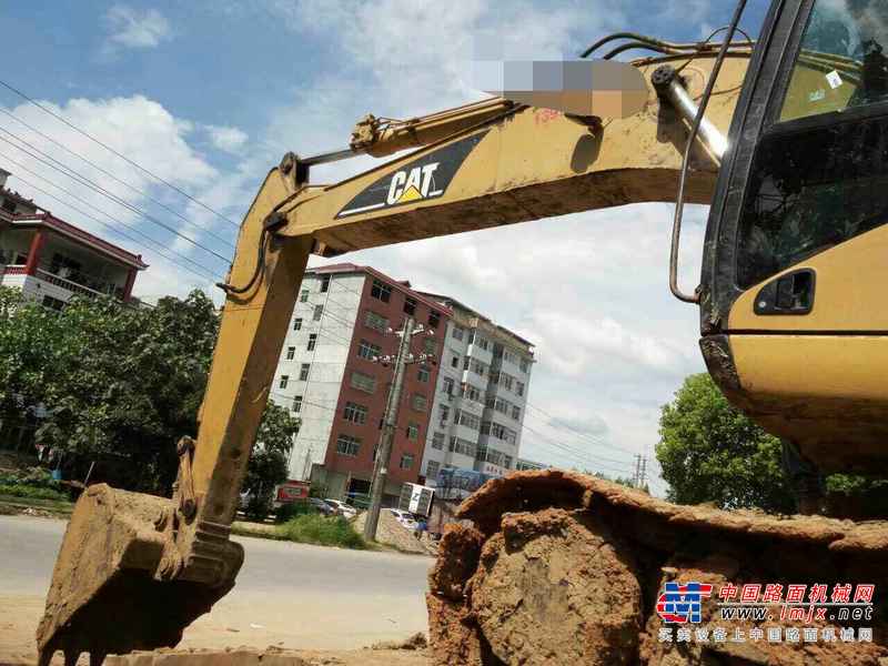 江西出售转让二手11000小时2006年卡特彼勒320C挖掘机
