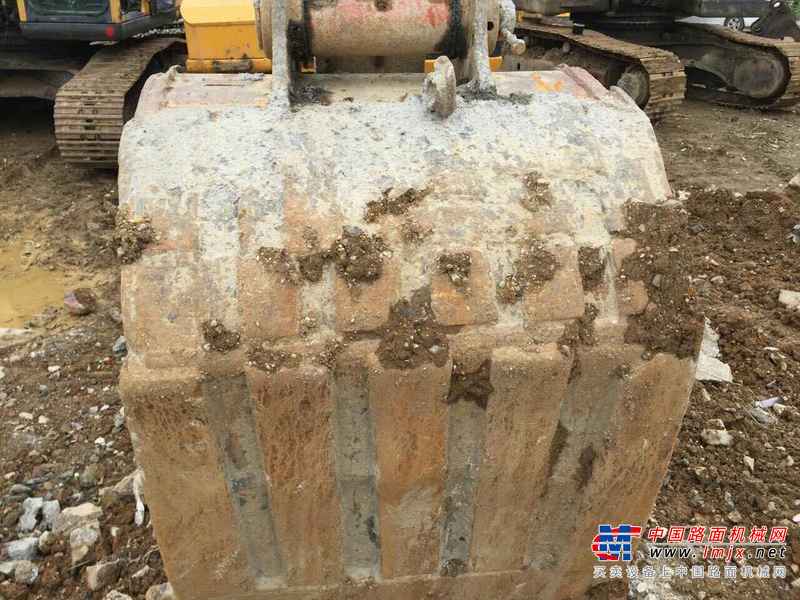 贵州出售转让二手9800小时2006年柳工205C挖掘机