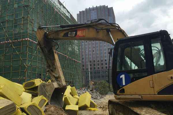 贵州出售转让二手9800小时2010年卡特彼勒315D挖掘机