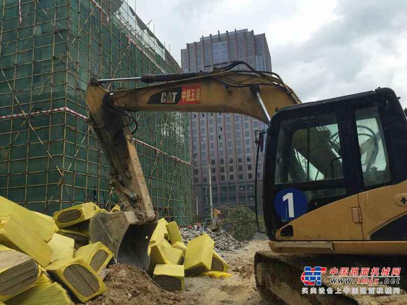 贵州出售转让二手9800小时2010年卡特彼勒315D挖掘机