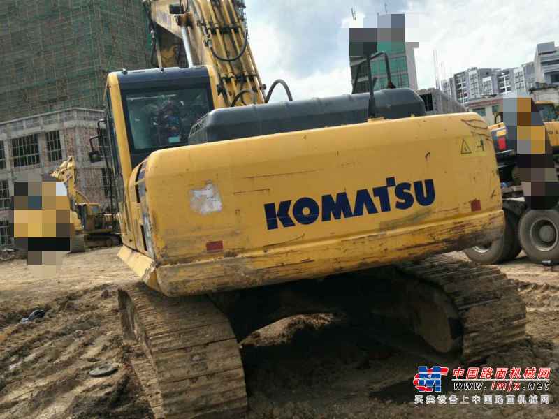 贵州出售转让二手5000小时2010年小松PC210LC挖掘机