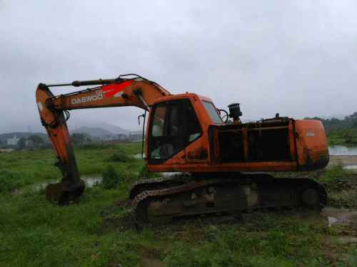 江西出售转让二手16890小时2006年斗山DH220LC挖掘机