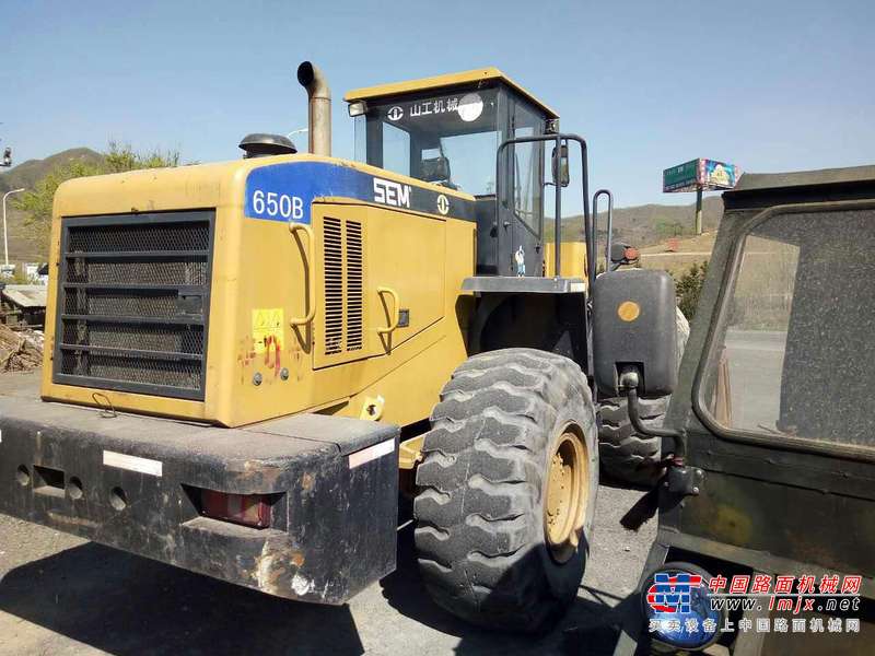 辽宁出售转让二手3000小时2014年山工SEM650B装载机
