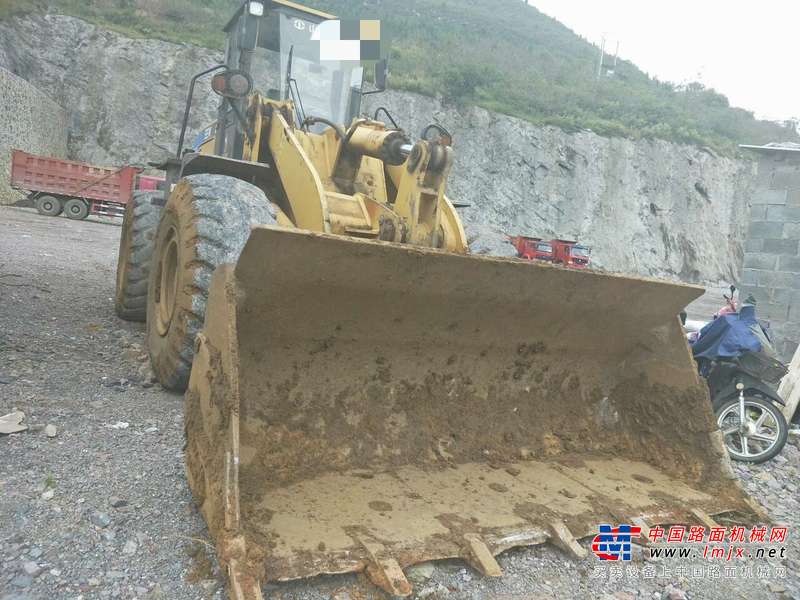 贵州出售转让二手5000小时2013年山工652B装载机