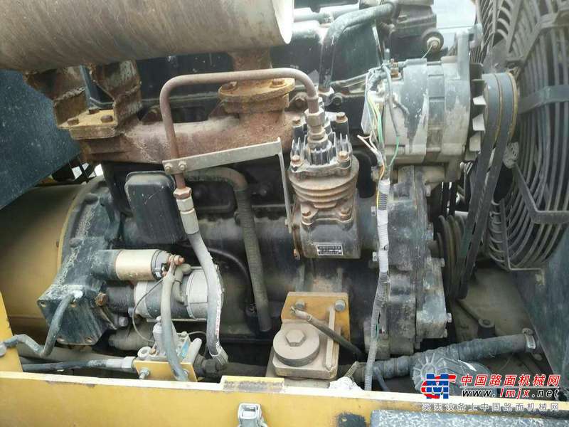 山东出售转让二手4100小时2010年山工SEM616B装载机