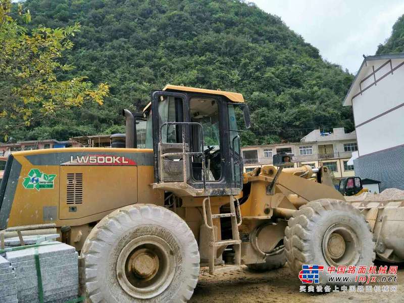贵州出售转让二手6800小时2012年徐工LW500KL装载机